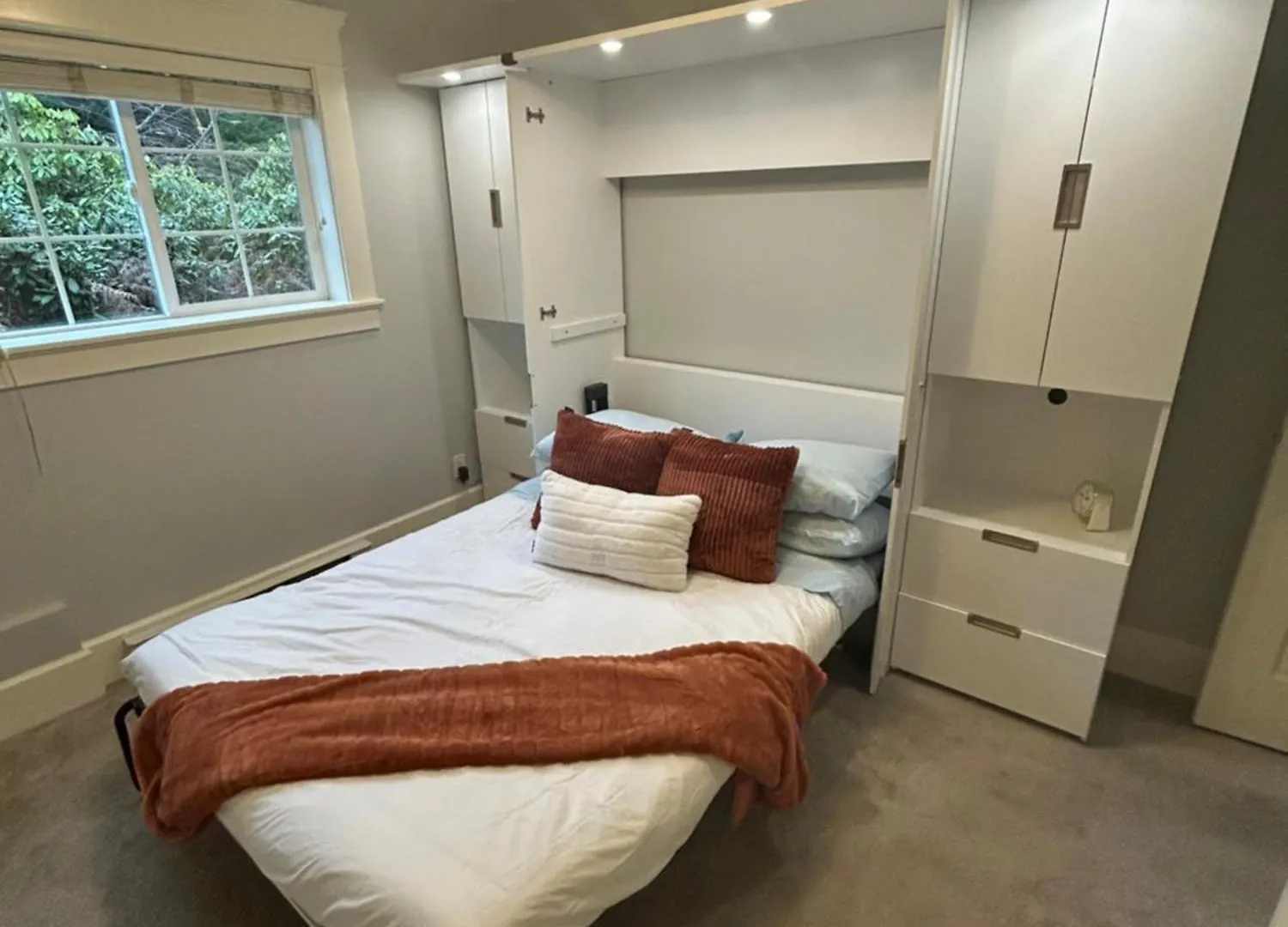 Apartamento Garden Suite In Colwood Victoria Canadá
